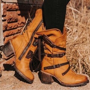 FREEBIRD CORA LEATHER BOOTS TAN NIB